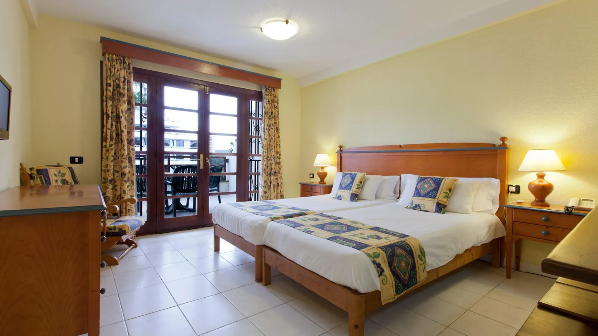 Hotel-Apartamentos Andorra Playa de las Americas  0*, Playa de las Americas (Tenerife) Spain